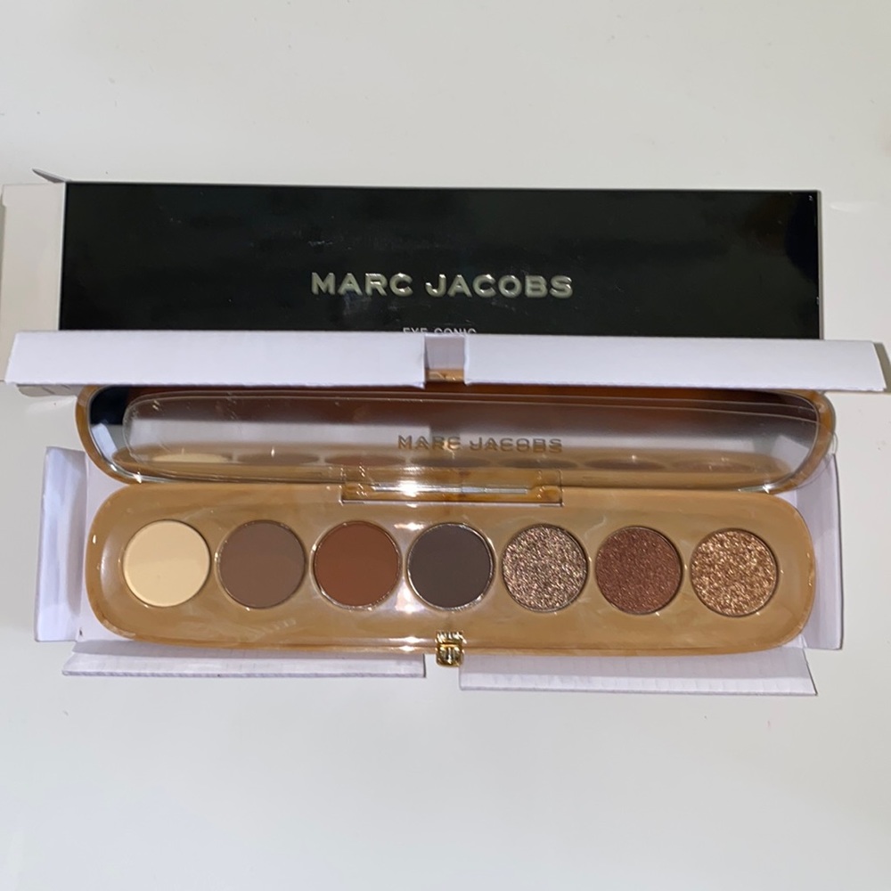 Marc Jacobs Eye-Conic palette in Fine Grind